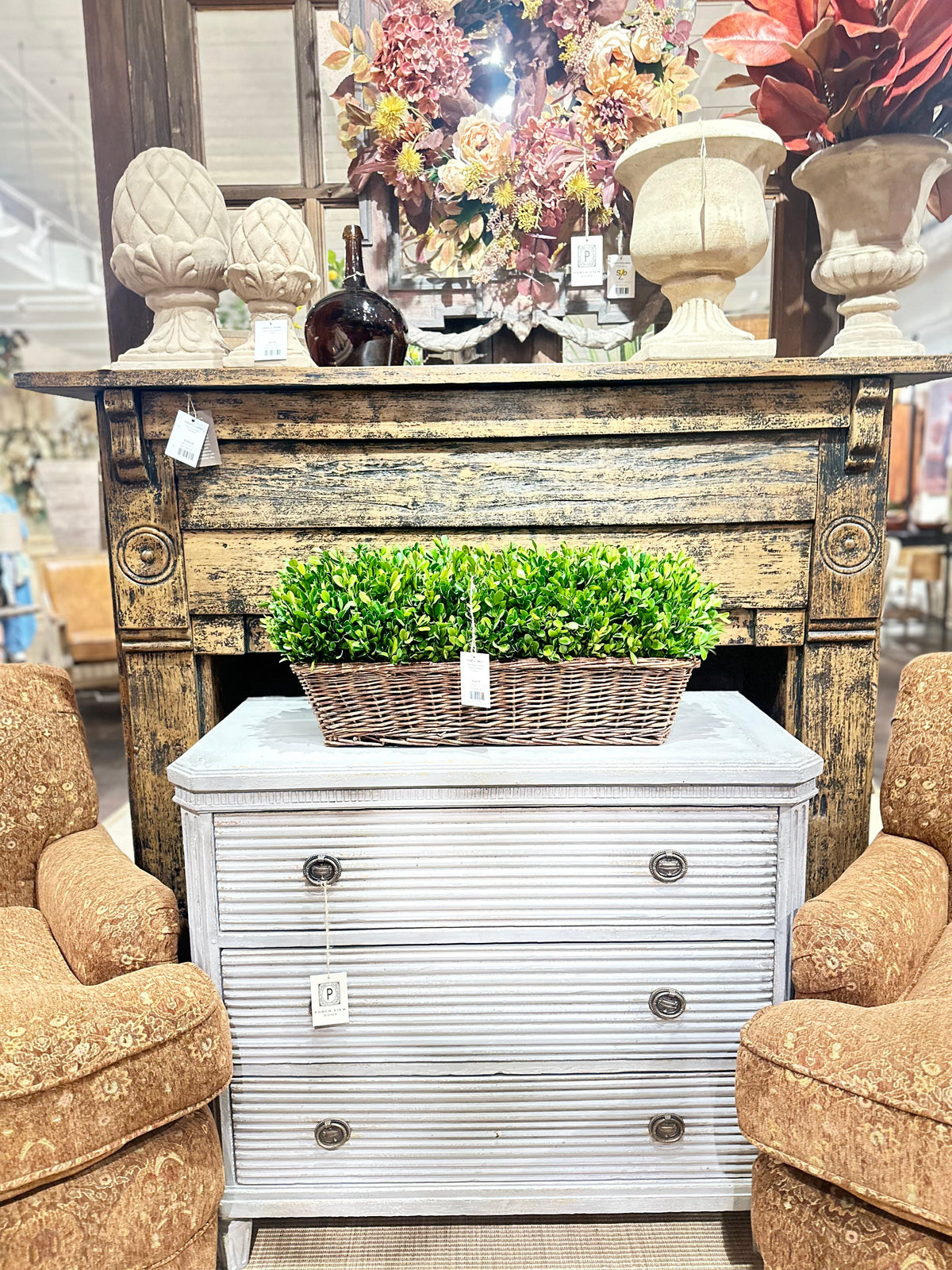 Louisville Mantle Surround