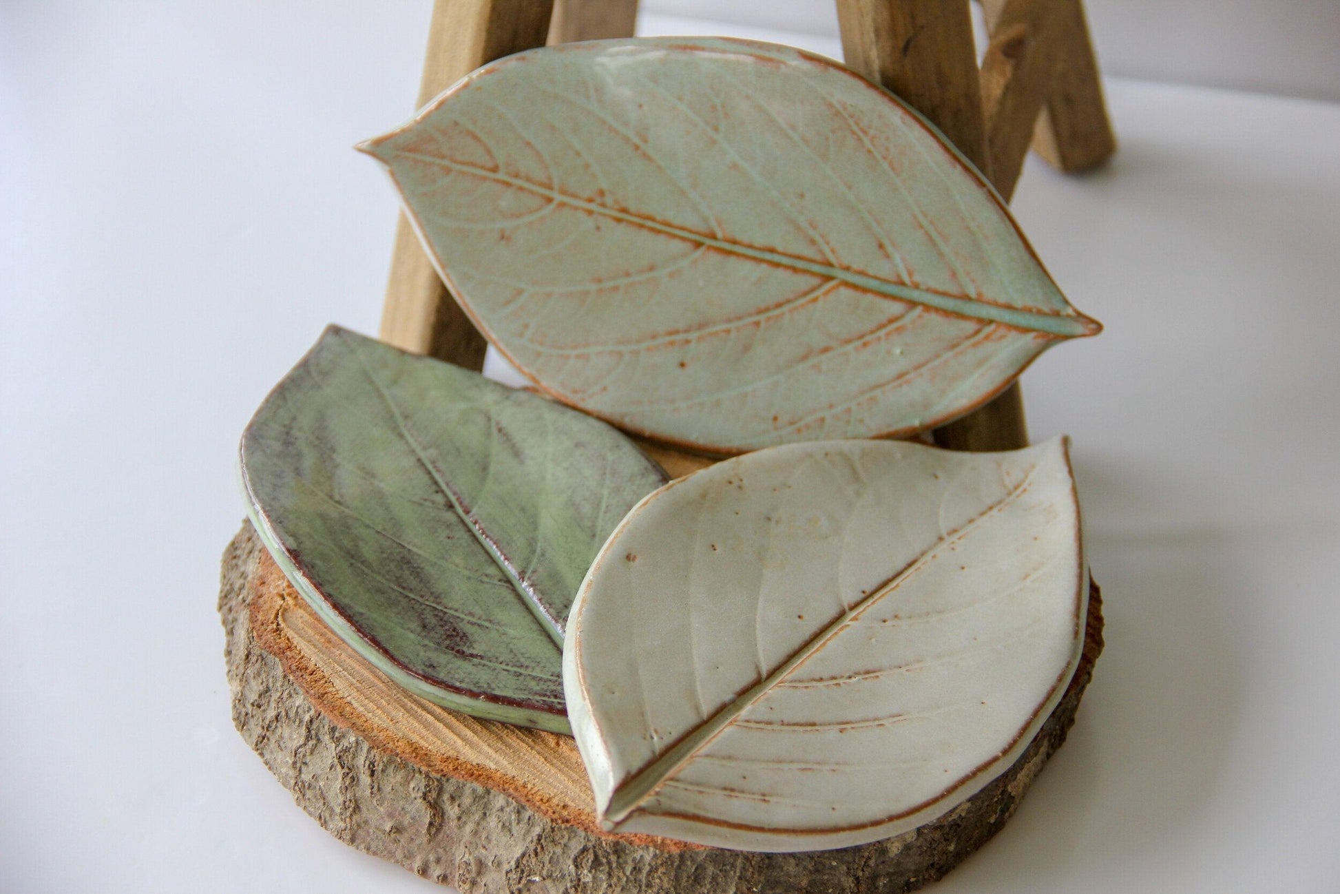 Large Leaf Dish-Ceramic-tbgypsysoul